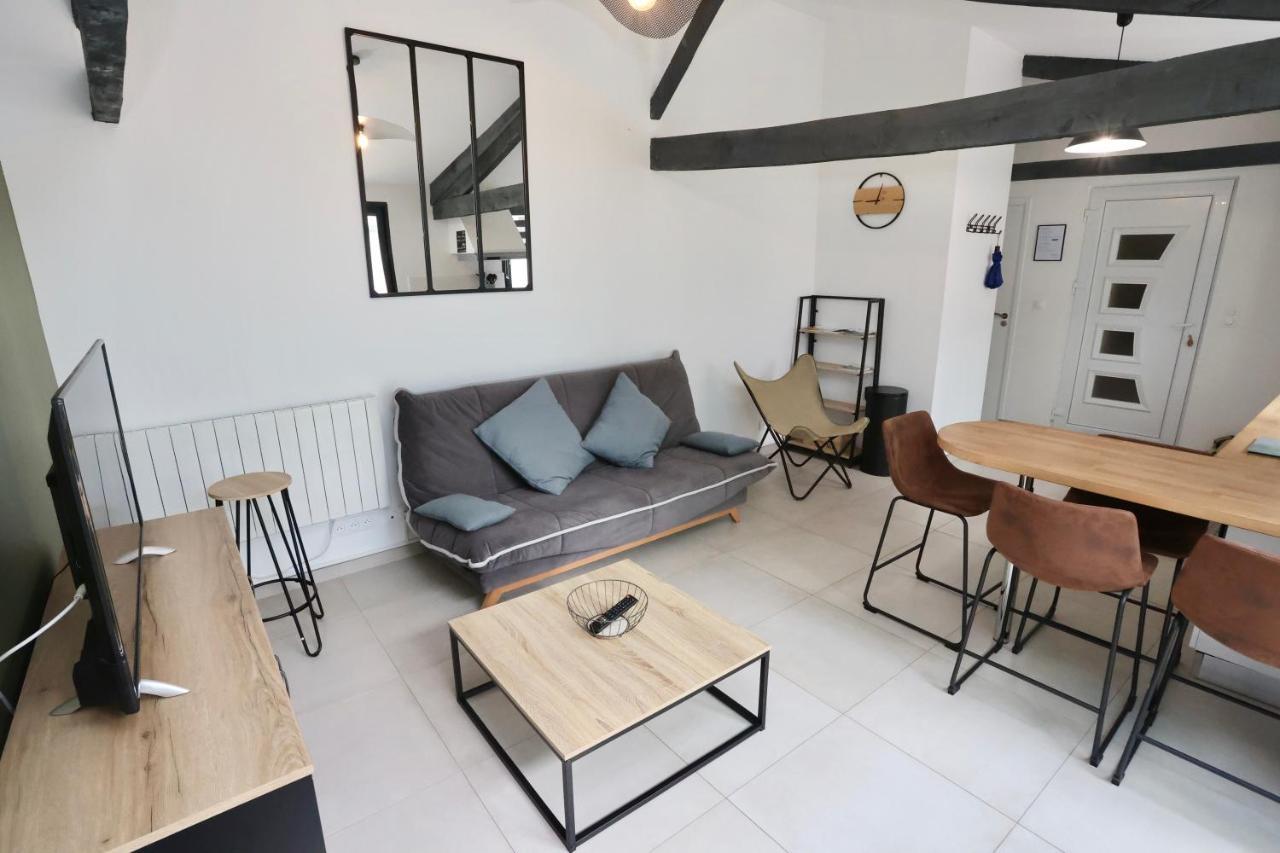 L'Atelier Et Sa Terrasse Lägenhet Pontivy Exteriör bild