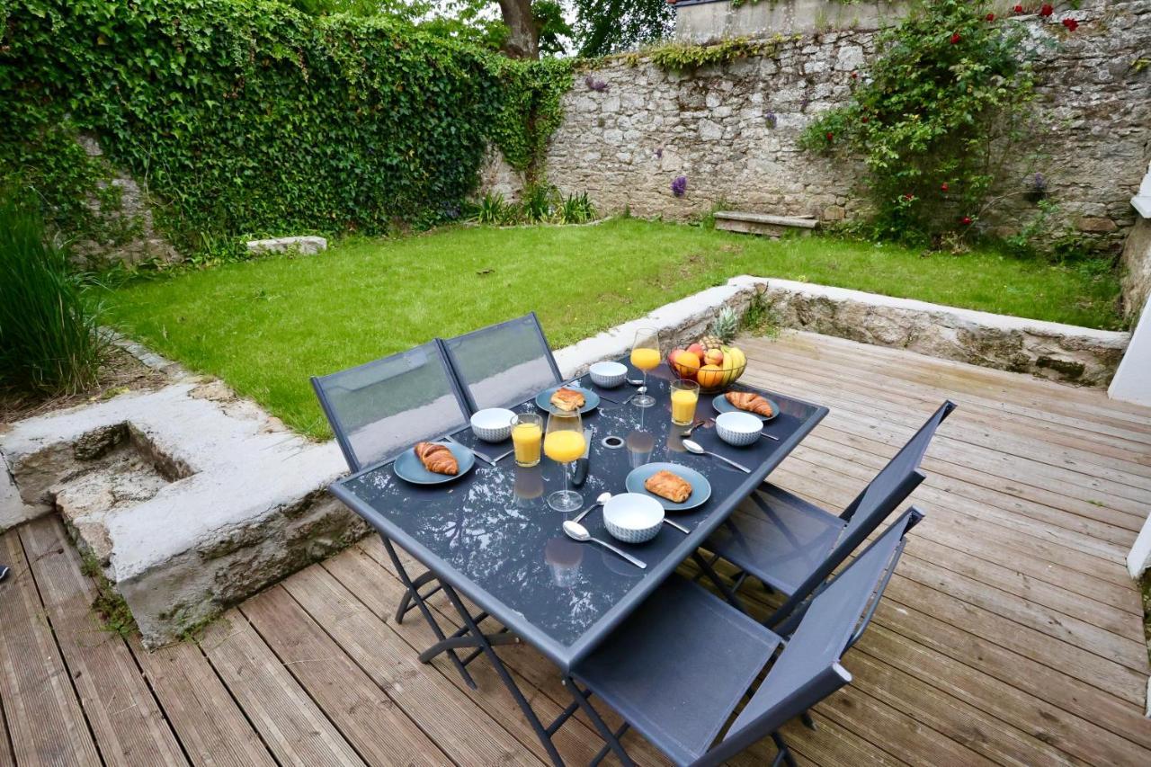 L'Atelier Et Sa Terrasse Lägenhet Pontivy Exteriör bild